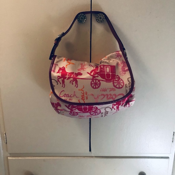 Coach Pink/cream Carriage Print Fabric and Patent Leather Flab Hobo. Price firm - Picture 5 of 9